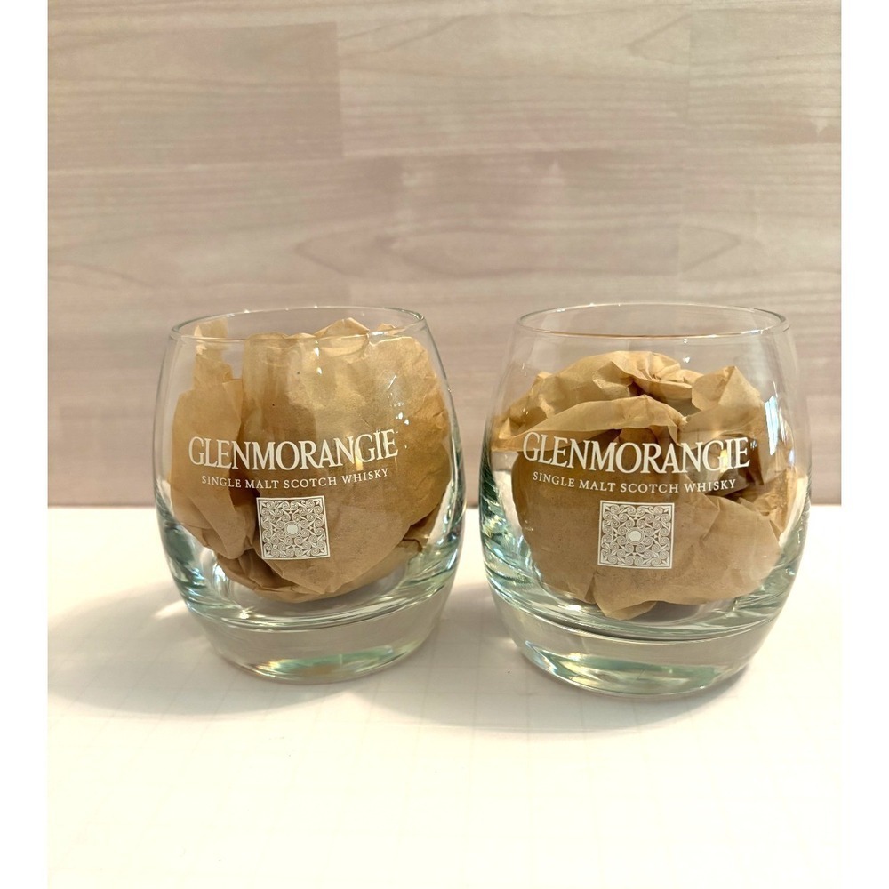 Set of 2 Glenmorangie Scotch Whisky Glasses Tumblers Etched Logo Heavy Base EUC!